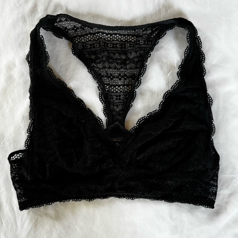 Victoria’s Secret Racerback Bralette, Black Lace, Size Medium